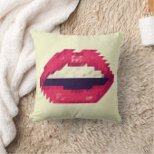 Red lips made of small triangles, pixelshipster,pi クッション (ブランケット)