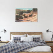 Red Lodge, MT - View of Mae West Curve キャンバスプリント (インサイチュ (寝室))