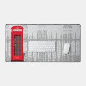 Red London Phone Booth with Name デスクマット (キーボード&マウス)