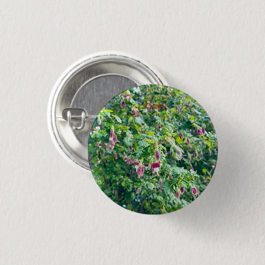 Red Mărțișor 缶バッジ (正面&裏面)