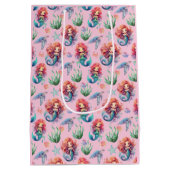 Red Mermaid Gift Bag in Pink ミディアムペーパーバッグ (裏面)