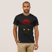 Red Moon Dark Cat – Bold Gothic Graphic Tシャツ (正面フル)