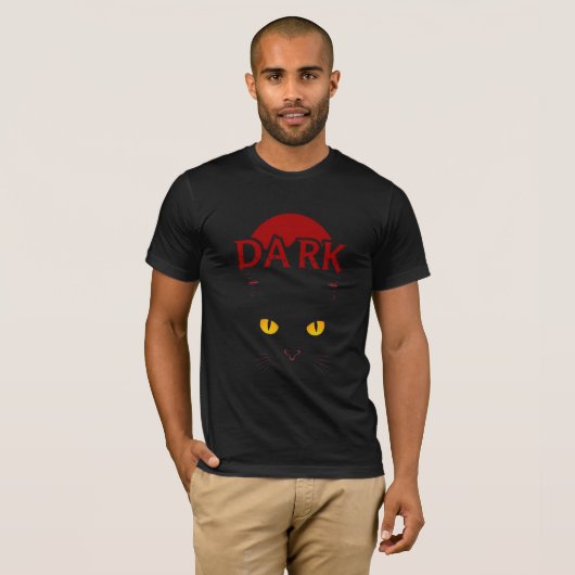 Red Moon Dark Cat – Bold Gothic Graphic Tシャツ (正面フル)