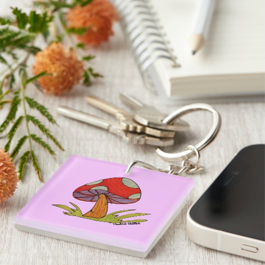 Red Mushroom with purple background キーホルダー (正面右)