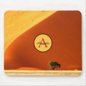 Red Namibia sand dunes photo monogram マウスパッド (正面)