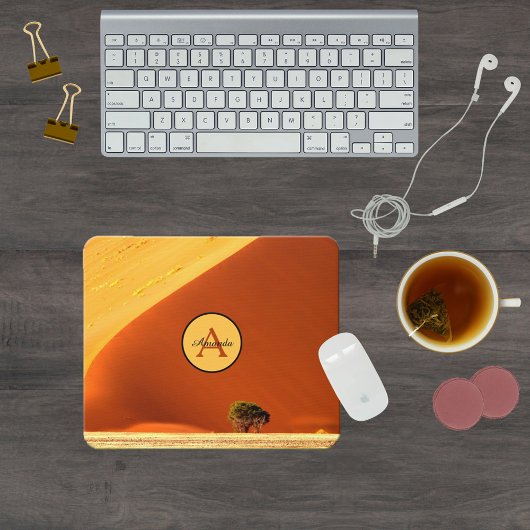 Red Namibia sand dunes photo monogram マウスパッド