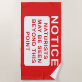 Red Naturistビーチのサイン通知 ビーチタオル (正面)