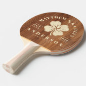 Red Oak Wood Irish Lucky Clover Wedding Crest 卓球ラケット (正面アングル)