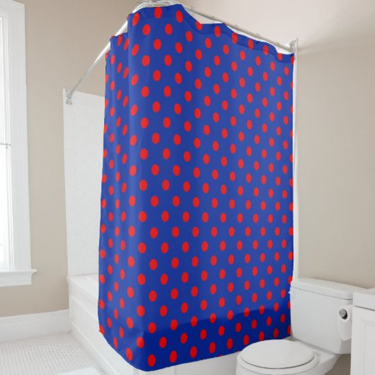 Red On Blue Polka Dots Pattern Design シャワーカーテン