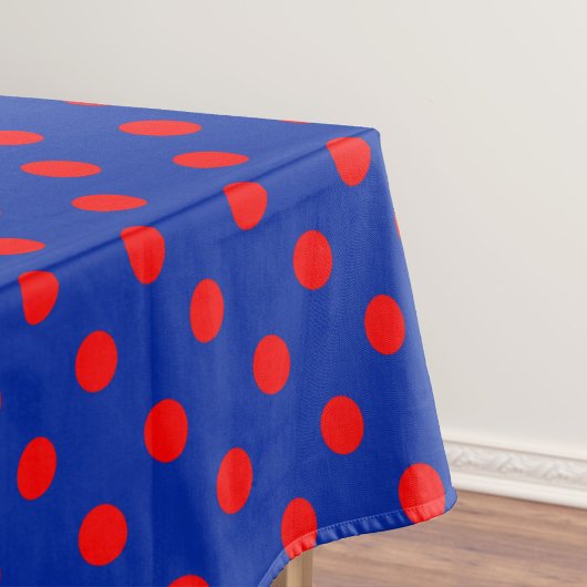 Red On Blue Polka Dots Pattern Design テーブルクロス