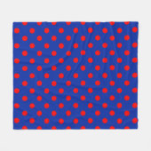 Red On Blue Polka Dots Pattern Design  フリースブランケット (正面(横))