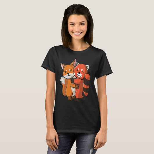 Red Panda and Fox cute Hug Cuddle Animals Tシャツ (正面フル)