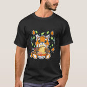 Red Panda Eating Ra Noodles Red Panda Tシャツ (正面)