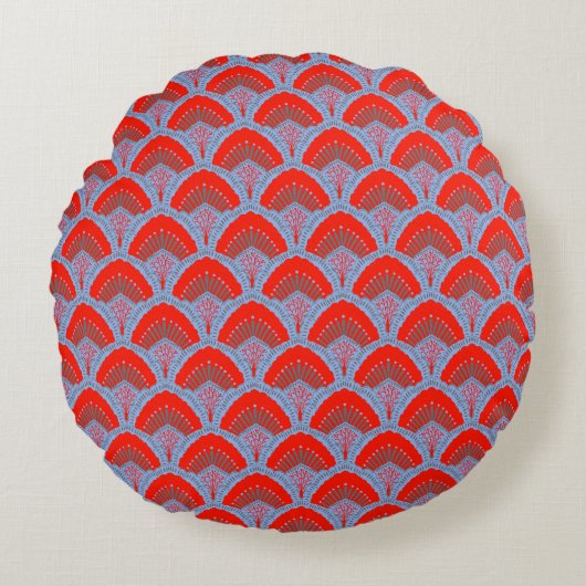 Red Peacock Feather Round Pillow | One Owl Artist ラウンドクッション (正面)