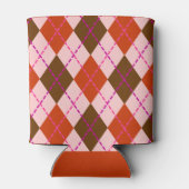 Red Pink and Brown Argyle Pattern Monogram 缶クーラー (裏面)