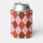 Red Pink and Brown Argyle Pattern Monogram 缶クーラー (缶裏面)