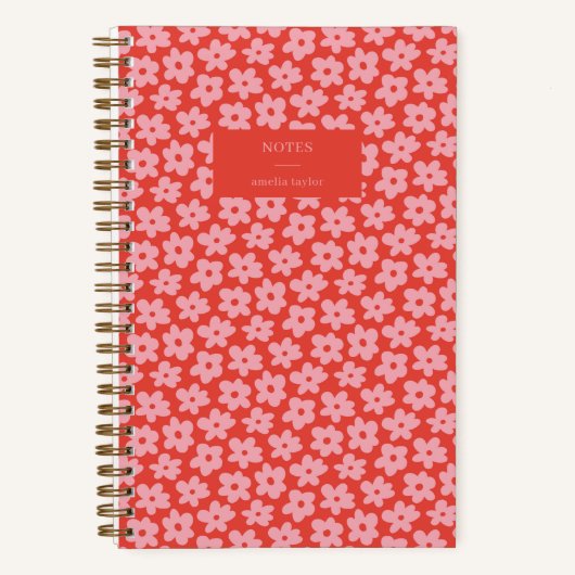 Red Pink Retro Daisy Pattern Personalized Name ノートブック (正面)