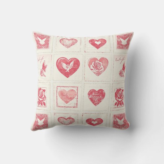 Red Pink White Hearts クッション (裏面)