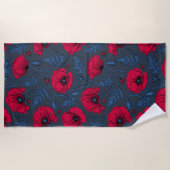 Red poppies and ladybugs on dark blue ビーチタオル (正面)