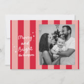 Red Preppy Stripe Merry and Bright Christmas Photo シーズンカード (正面)