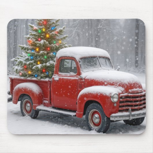Red Retro Truck With Christmas Tree マウスパッド (正面)