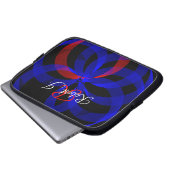 Red Revolving Accent Geometric Electronics Bag ラップトップスリーブ (正面下部)