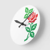 Red Rose Flower Design – Classic Floral Beauty ラウンド壁時計 (傾斜)