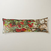 Red Roses Against a Stone Wall ボディピロー (裏面)