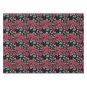 Red Roses On A Black Background テーブルクロス (正面(横))