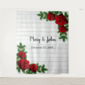 Red Roses & Pine Branchの写真結婚背景 タペストリー (正面)