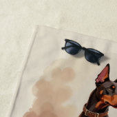 Red Rust Brown Doberman Pinscher Dog ビーチタオル (インサイチュ)