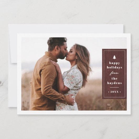 Red Rustic Tree Woodgrain Christmas Photo Card 招待状 (正面)