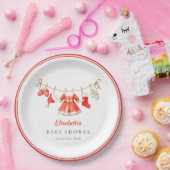 Red Santa Baby Baby Shower ペーパープレート (パーティー)