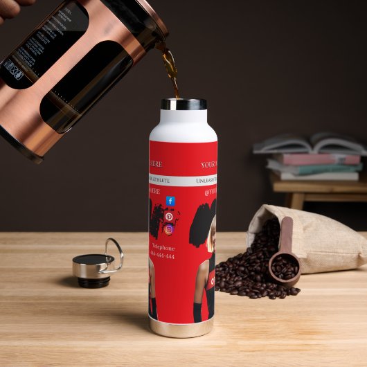 red sport fit athlete slim woman ウォーターボトル (コーヒー)