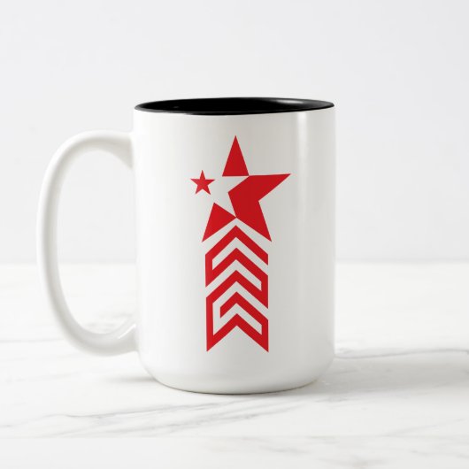 Red Star with Chevron Arrows ツートーンマグカップ (左)
