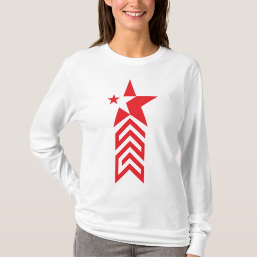 Red Star with Chevron Arrows Tシャツ (正面)