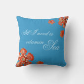 Red starfish on vintage texture Throw Pillow クッション (裏面)