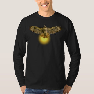 Red Tailed Hawk Flying Into the Sun Tシャツ