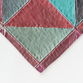 red, teal, purple, and gray quilt フリースブランケット (角)