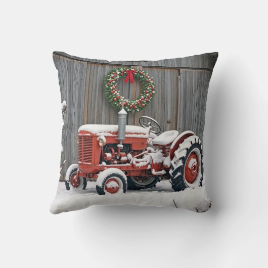 Red Tractor In Snow With Christmas Wreath クッション (裏面)