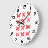 Red Tribal Butterfly Ornamental ラージ壁時計 (傾斜)