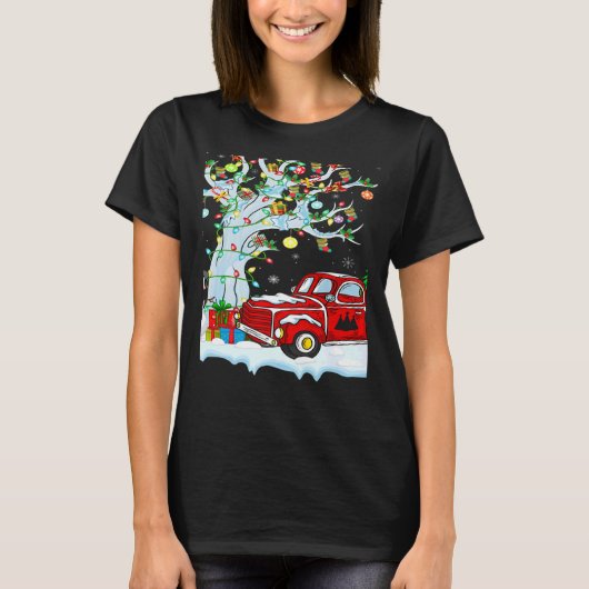 Red Truck Lights Xmas Tree Snowman Red Truck Chris Tシャツ (正面)