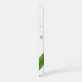 Red Tulips with Greenery iPhone 16ケース (左側面)