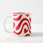 Red Wavy Heart Pattern Mug ツートーンマグカップ (左)
