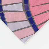 Red, white, black, and pink abstract artwork フリースブランケット (角)