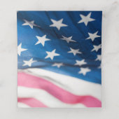 Red White Blue American Flag Patriotic Wedding プレイスカード (内部開封)