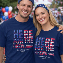 Red White Blue Fireworks 4th of July Family Crew  Tシャツ