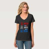 Red White Blue Three Cute Chow Chow 4th July Ameri Tシャツ (正面フル)
