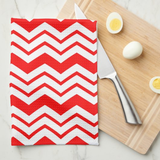 Red White Chevron Zigzag Pattern Design  キッチンタオル (四つ折り)