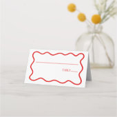 Red White Elegant Wavy Border Wedding プレイスカード (正面)